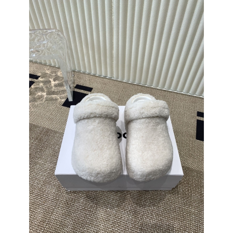 Other Slippers
